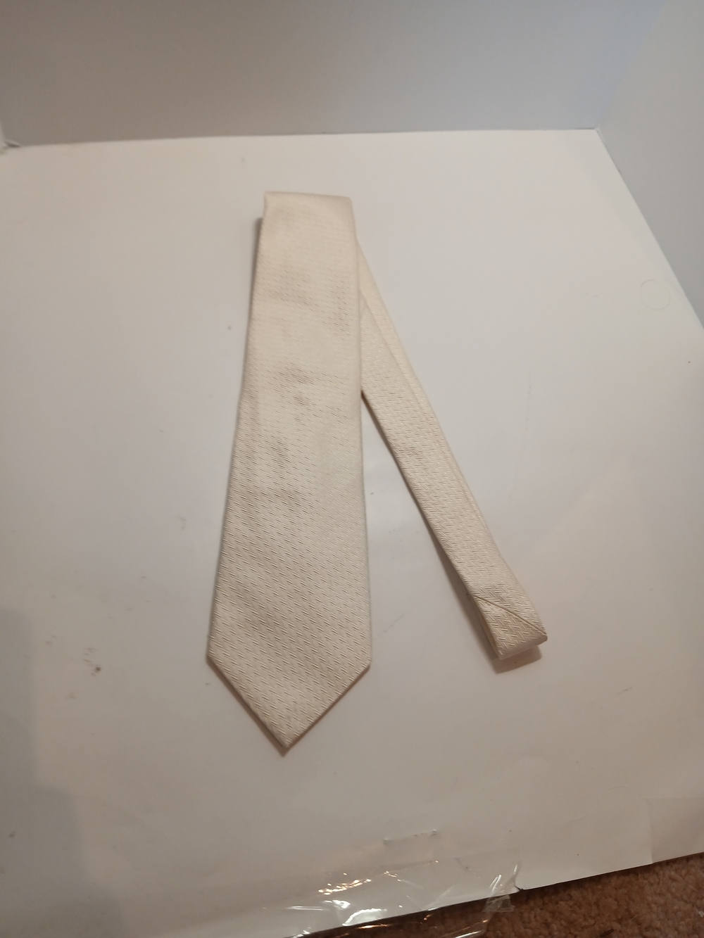 Thomas Pink Men's Cream Textured Necktie